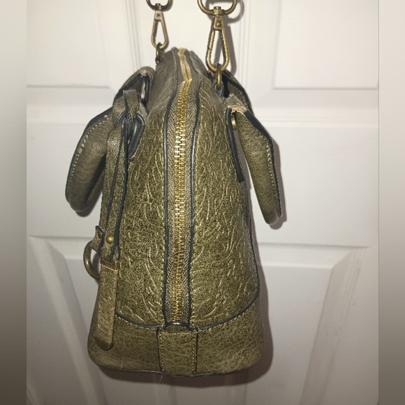 Simply Noelle Green Satchel with Textured Leather - Picture 4 of 16